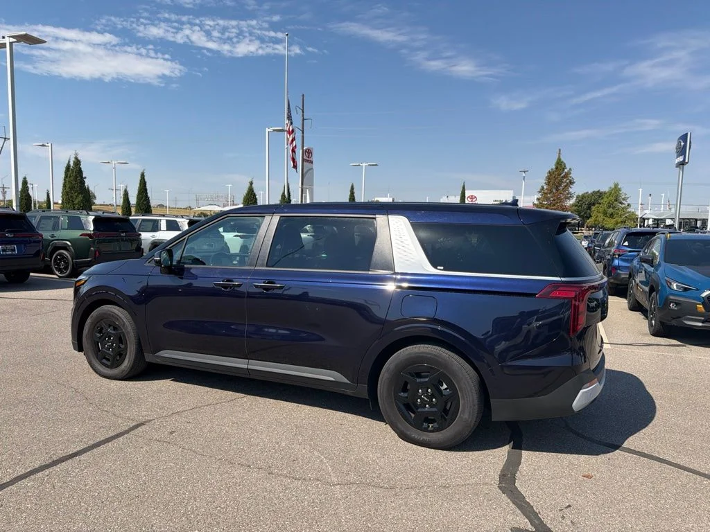 Used 2026 Blue Kia LXS image 6