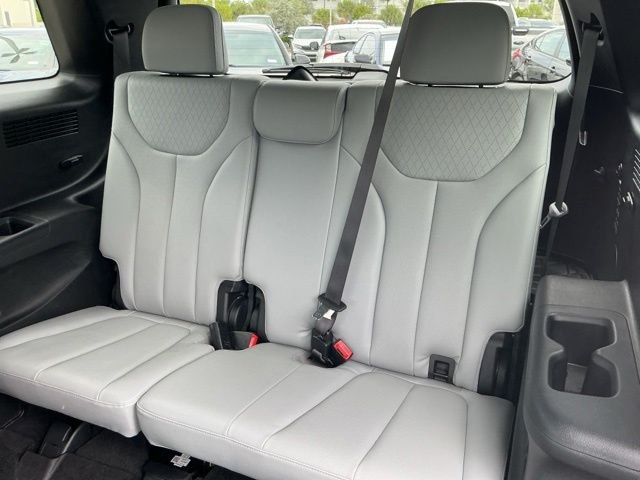 Used 2021 Silver Hyundai SEL image 17