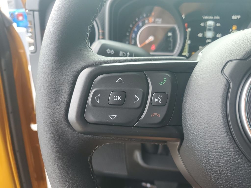 New 2026 Goldilocks Exterior Paint Jeep Mojave image 13