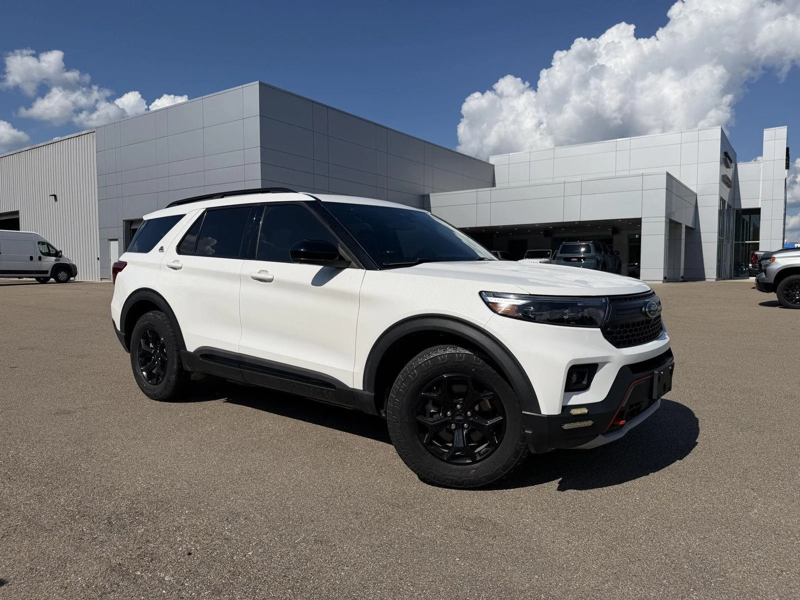 Used 2022 Star White Metallic Tri-Coat Ford Timberline image 3