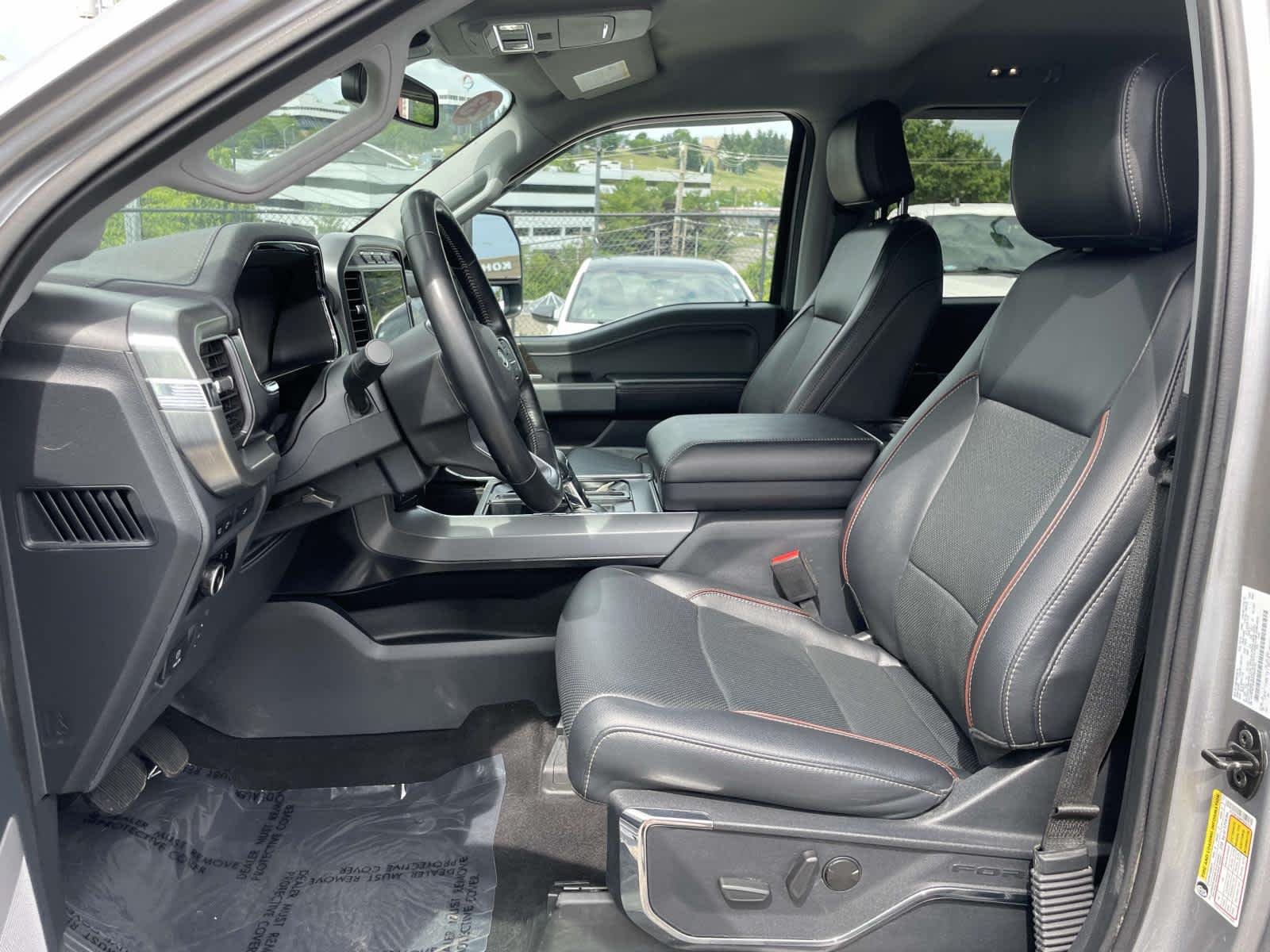 Used 2023 Silver Ford LARIAT image 25