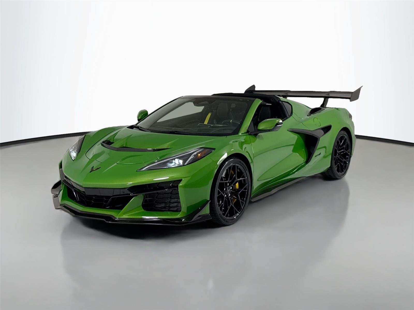 Used 2026 Roswell Green Metallic Chevrolet ZR1 | Carbon Fiber Aero Pkg | Front Lift | Carbon Flash Wheels image 54