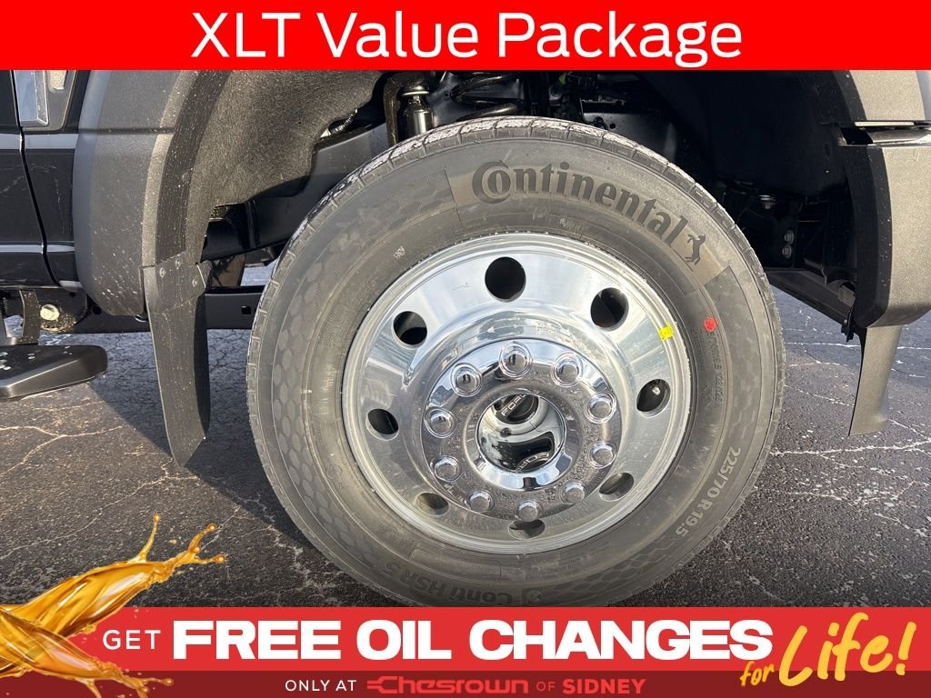 New 2026 Agate Black Metallic Ford F-450® XLT image 14