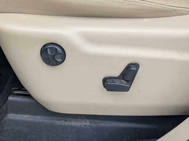 Used 2018 White Jeep Limited image 21