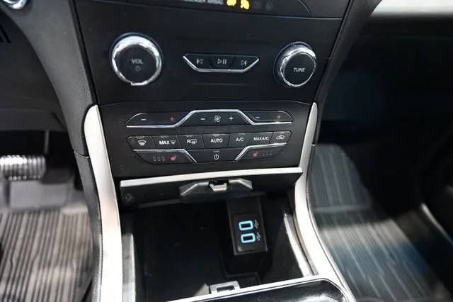 Used 2020 Red Ford SEL image 16