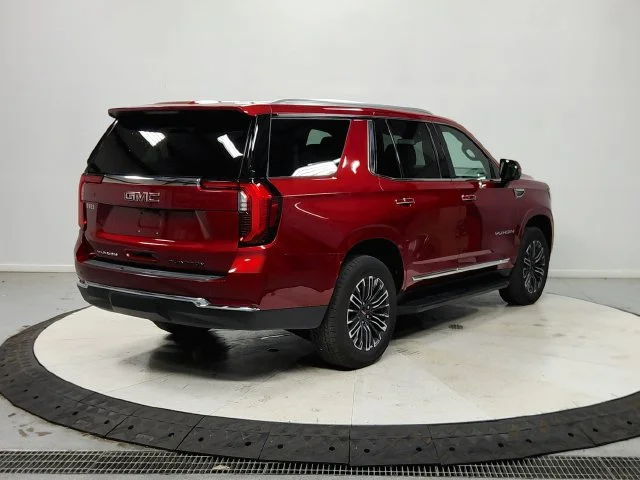 Used 2025 Volcanic Red Tintcoat GMC Elevation image 8