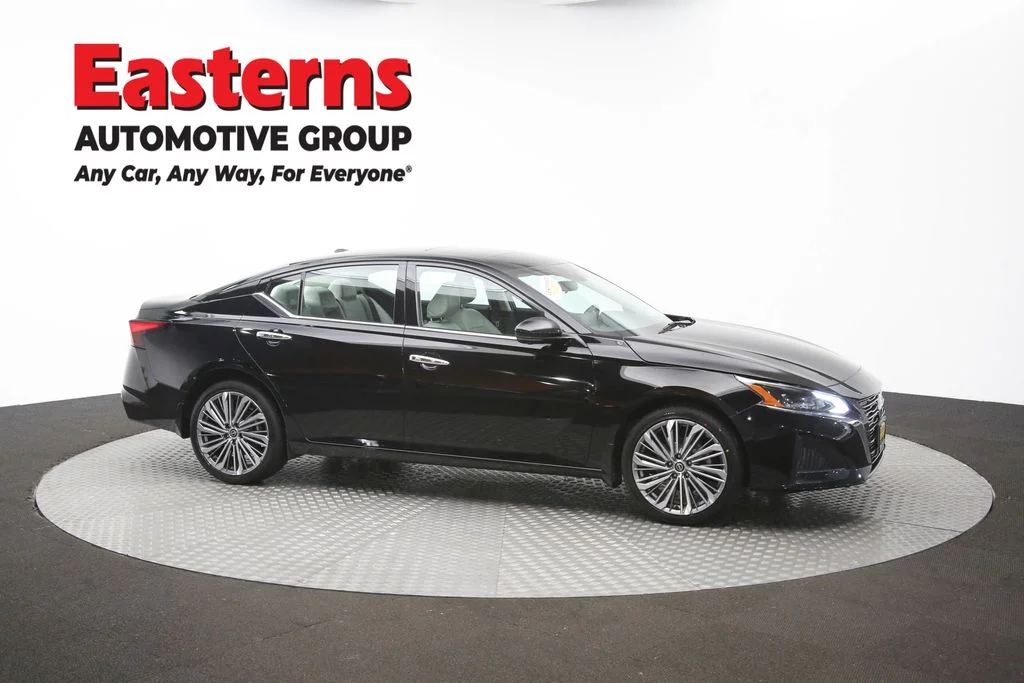 Used 2024 Black Nissan 2.5 SL image 47
