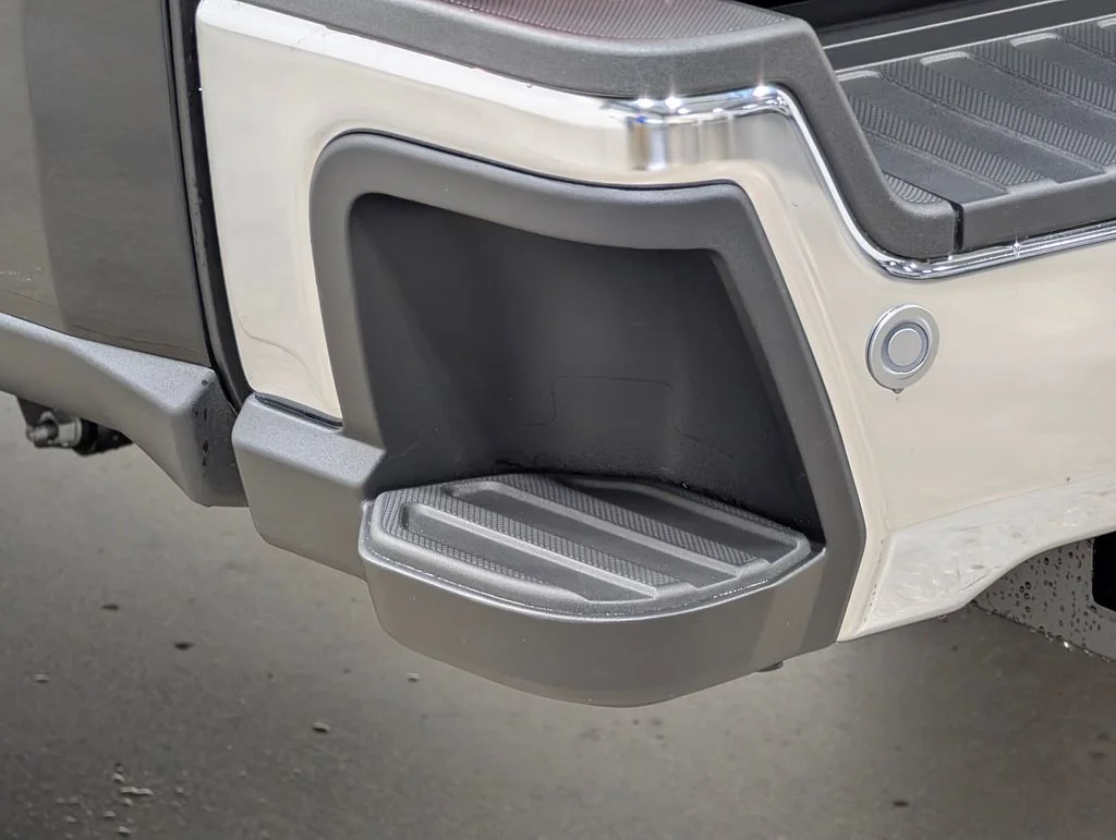 New 2026 Agate Black Metallic Ford F-350® King Ranch® image 31