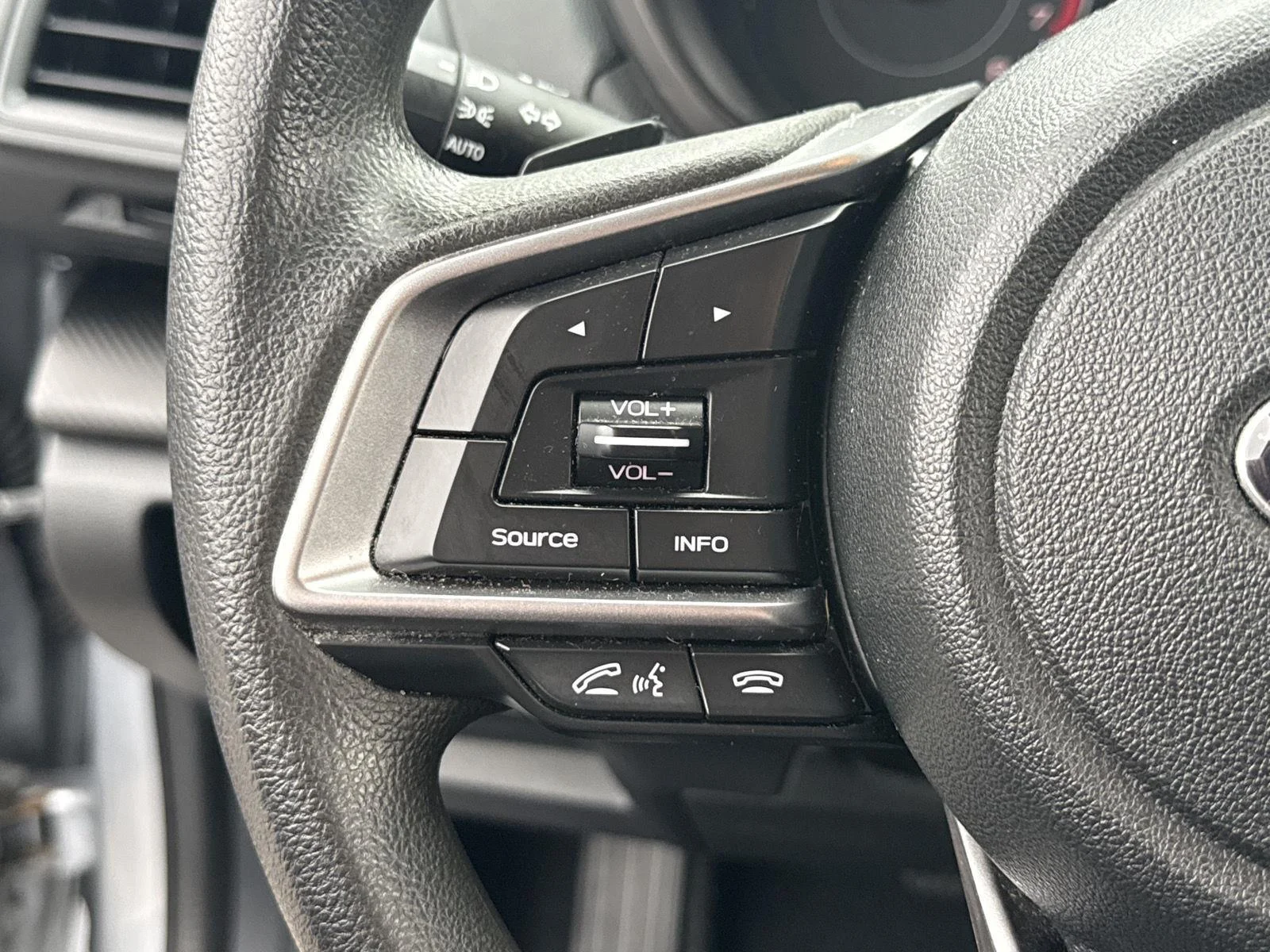 Used 2019 Ice Silver Metallic Subaru Premium image 10