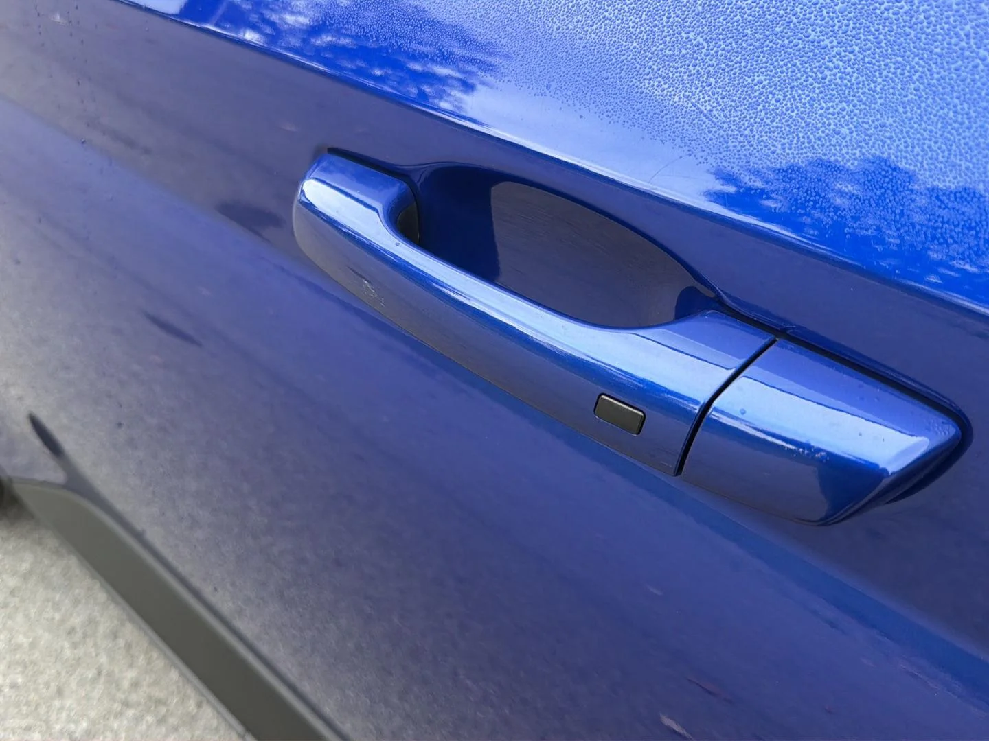Used 2023 Intense Blue Hyundai Limited image 9