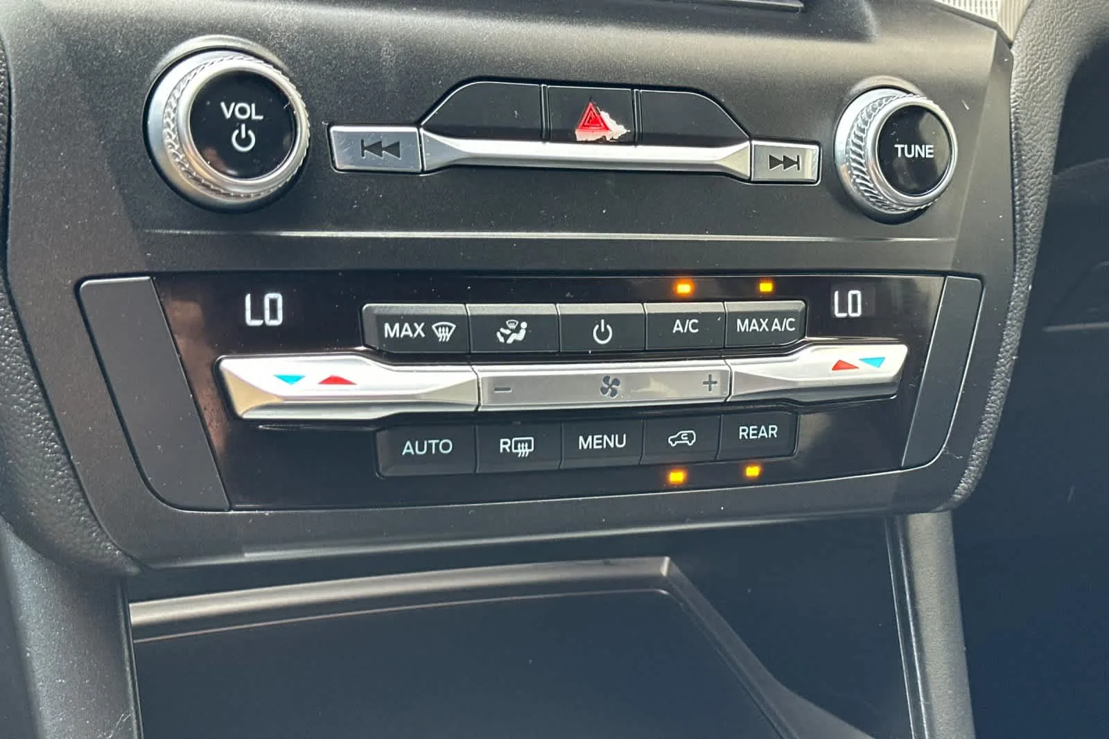 Used 2020 Oxford White Ford XLT image 21