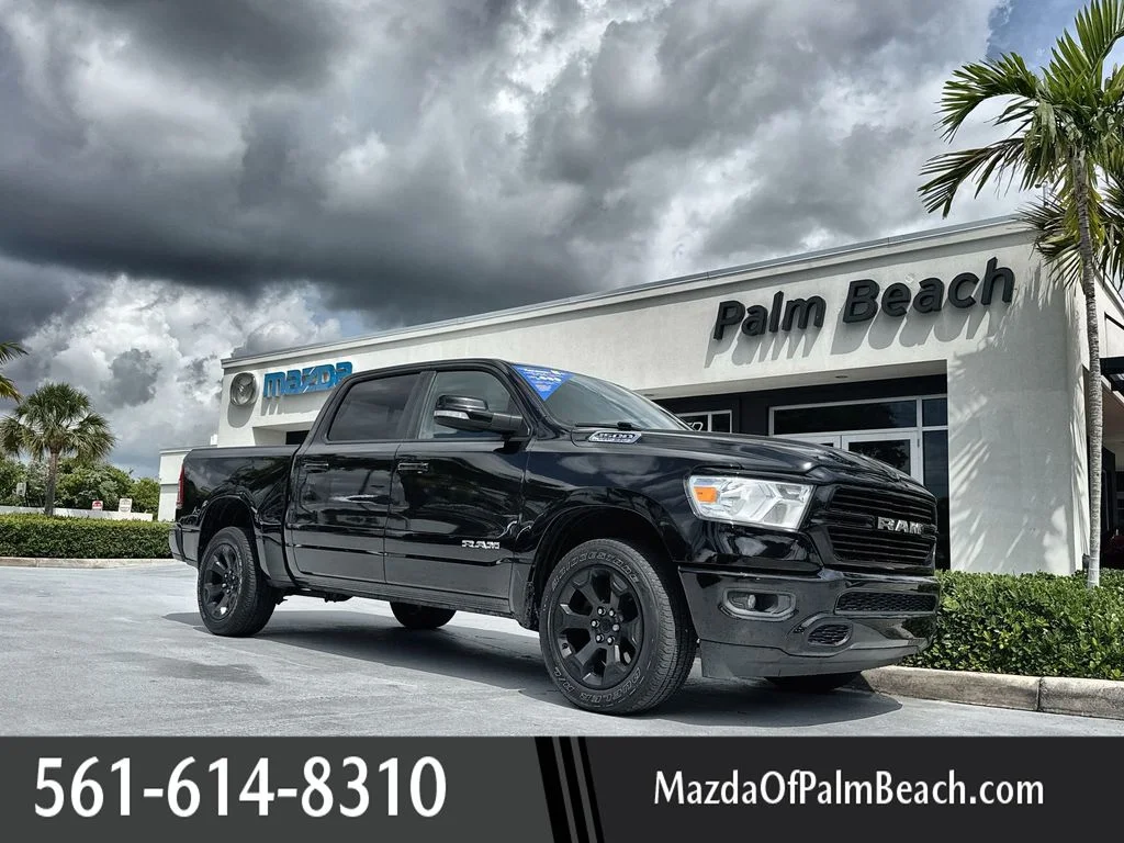 2020 RAM 1500 Big Horn/Lone Star 4x4 Crew Cab 5'7's photo