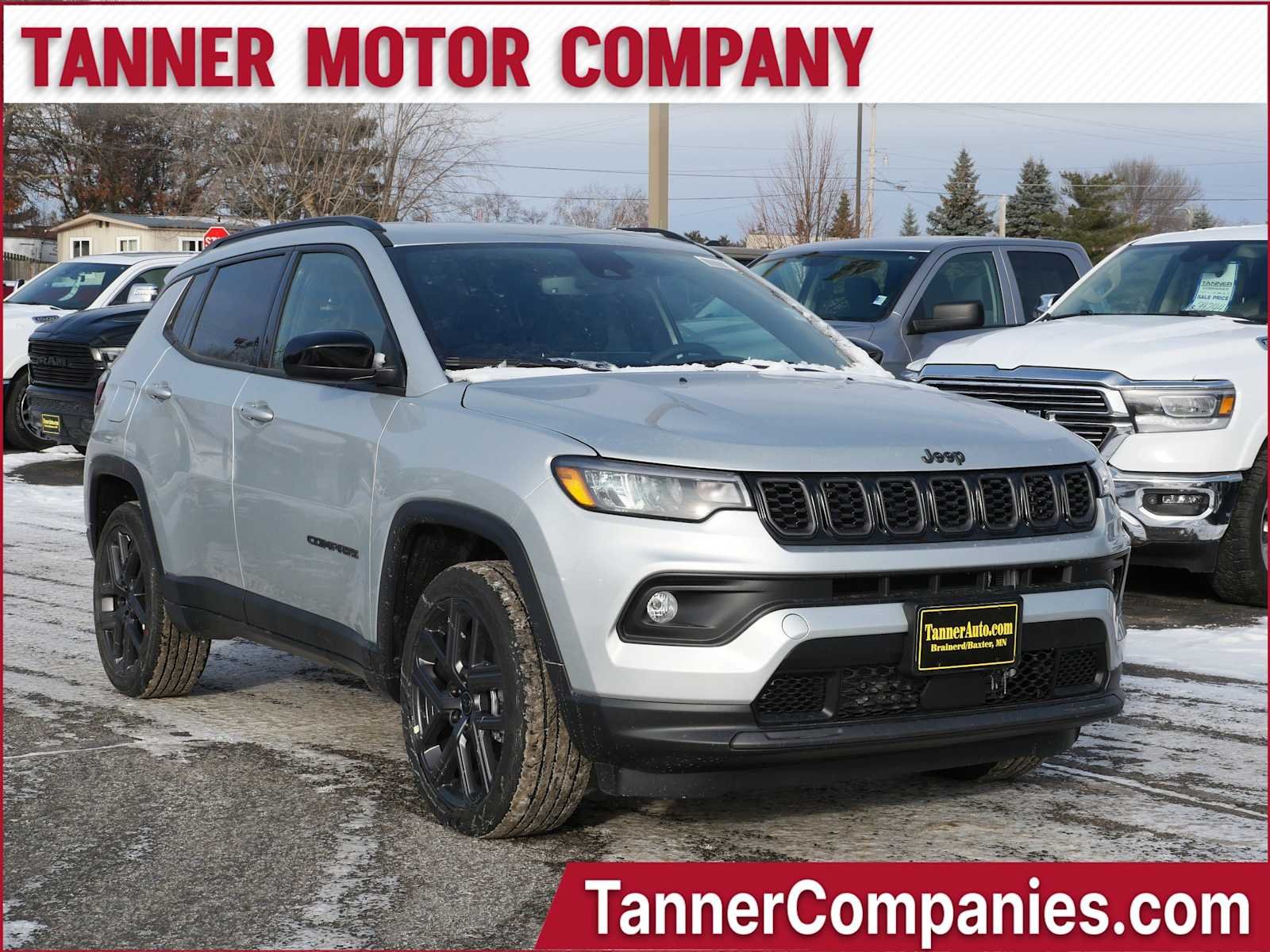 Silver Zynith Metallic Clear-Coat Exterior Paint 2026 Jeep Compass Latitude Altitude 4WD SUV / Crossover Four-Wheel Drive