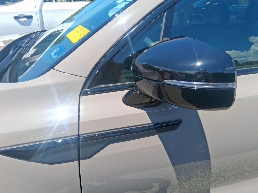 Used 2024 Brown Kia X-Line EX image 11
