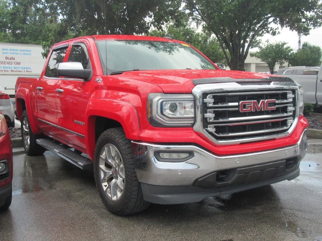 2018 GMC Sierra 4WD Crew Cab Short Box SLT's photo