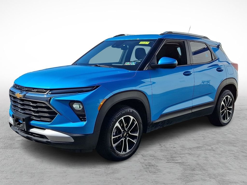 Used 2025 Blue Chevrolet LT image 3