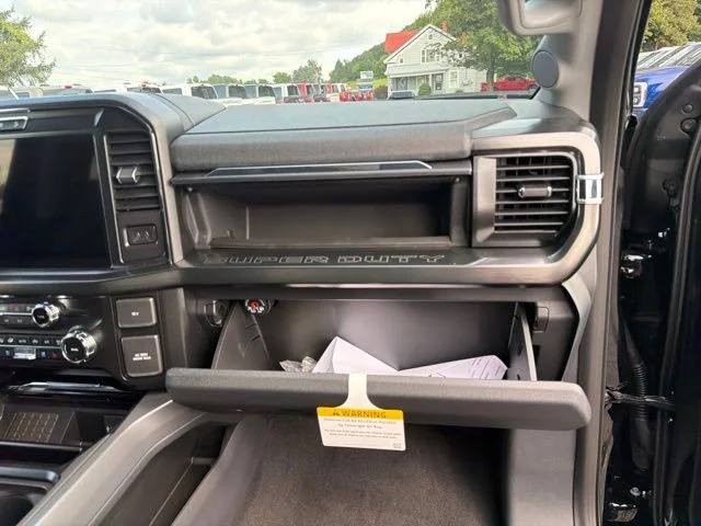 New 2026 Agate Black Metallic Ford F-250® Lariat® image 41