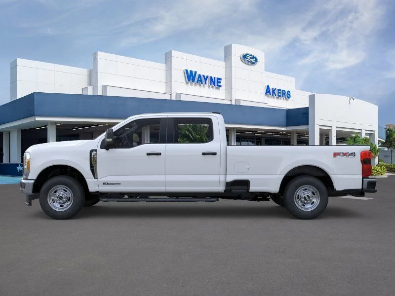 New 2026 Oxford White Ford XL image 3