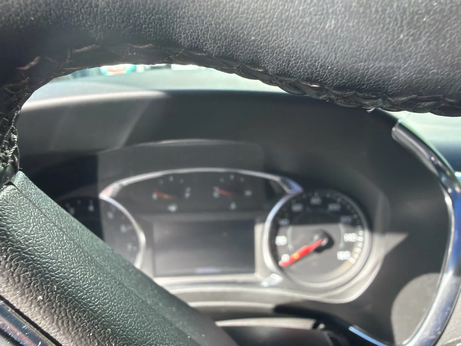 Used 2024 Summit White Chevrolet LT image 3