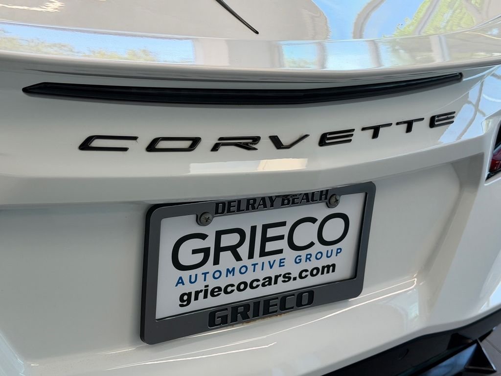 Used 2023 White Chevrolet Stingray image 14