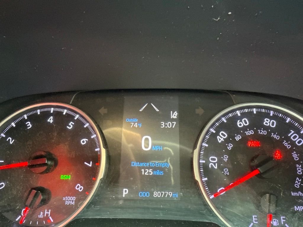 Used 2019 Magnetic Gray Metallic Toyota LE image 12