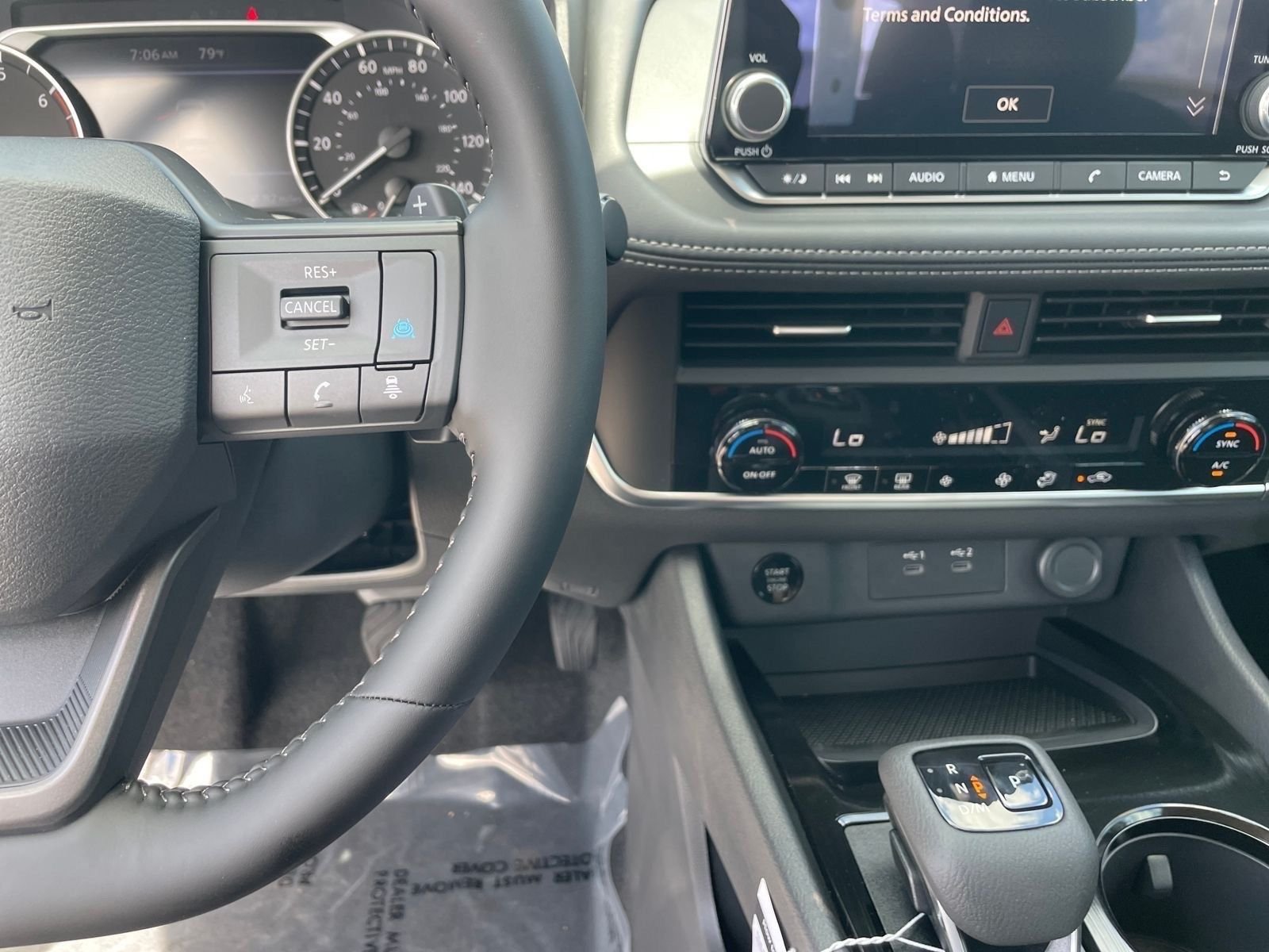 New 2026 Nissan Rogue SV 4D Sport Utility