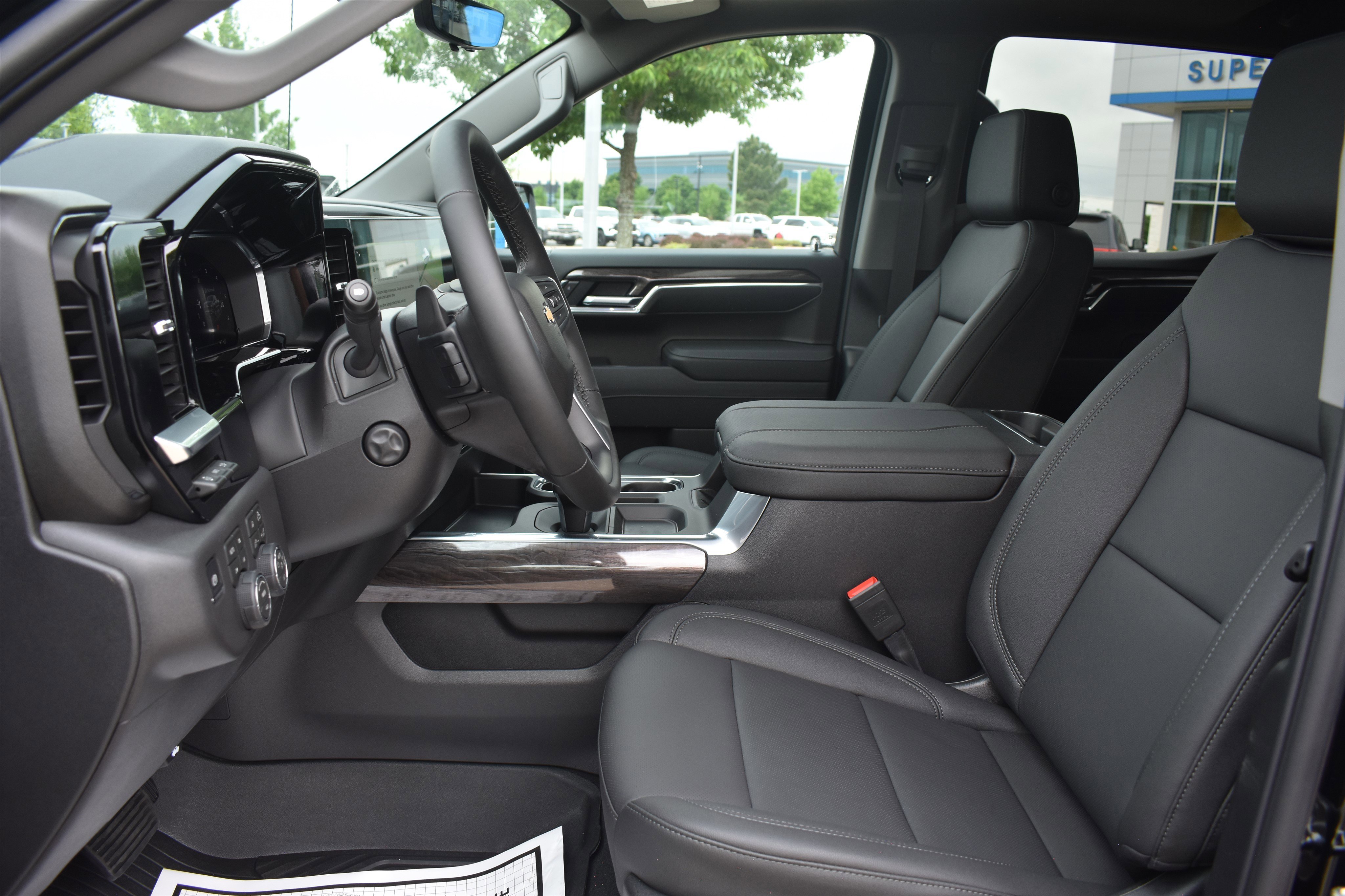 2026 Chevrolet Silverado 1500 LTZ - Photo 18
