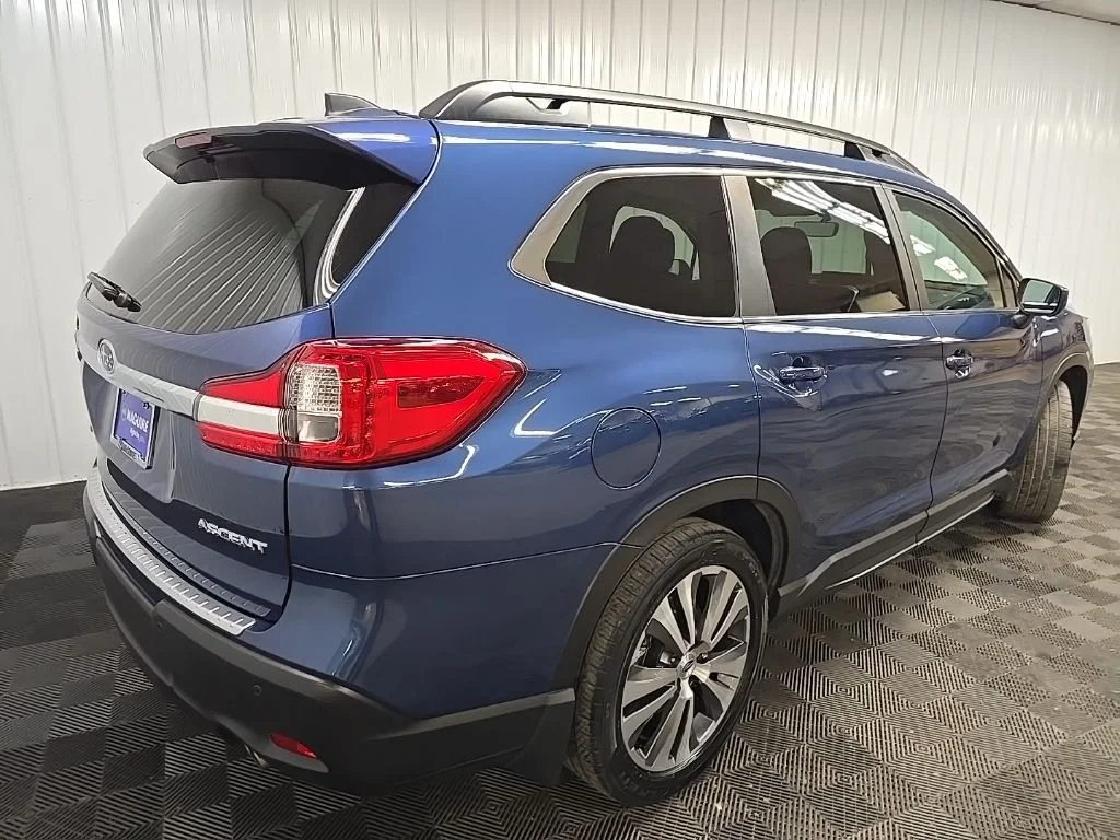 Used 2020 Blue Subaru Premium image 10