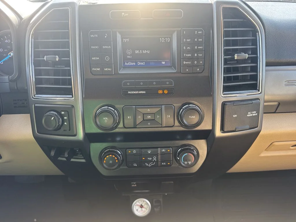 Used 2019 White Ford XLT image 28