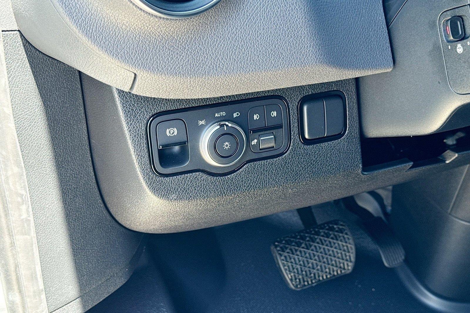 New 2026 Silver Grey Mercedes-Benz  image 10