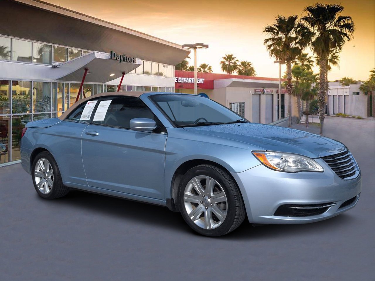 2012 Chrysler 200 Touring Convertible's photo