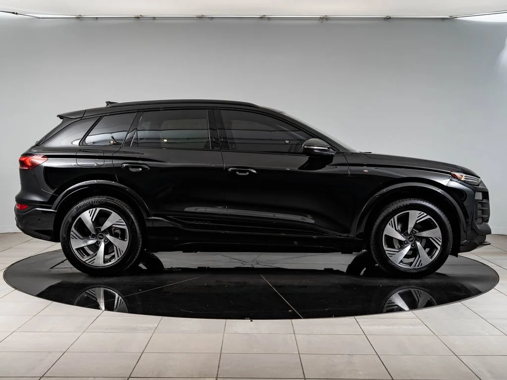Used 2025 Mythos Black Metallic Audi Premium Plus image 11