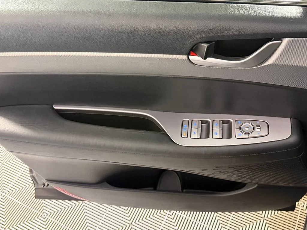 Certified Used 2022 Gray Hyundai SEL image 24