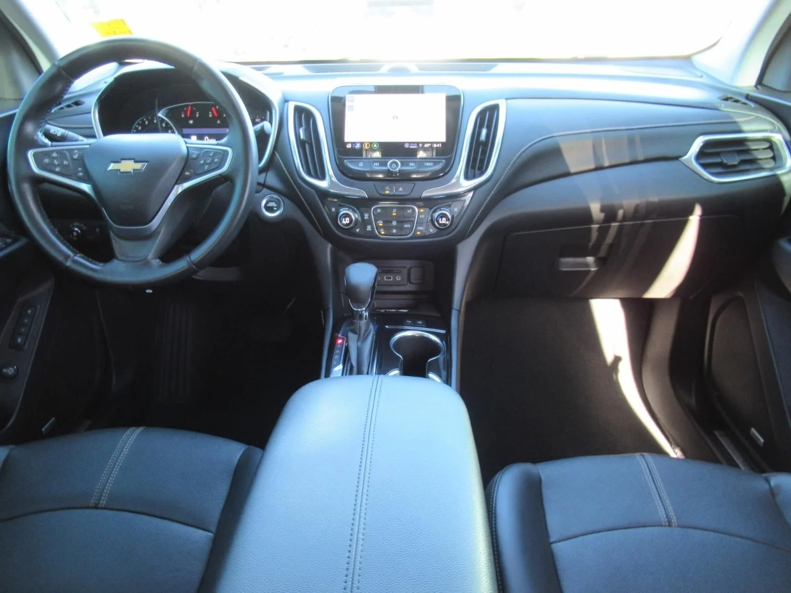 Used 2022 Black Chevrolet Premier image 12