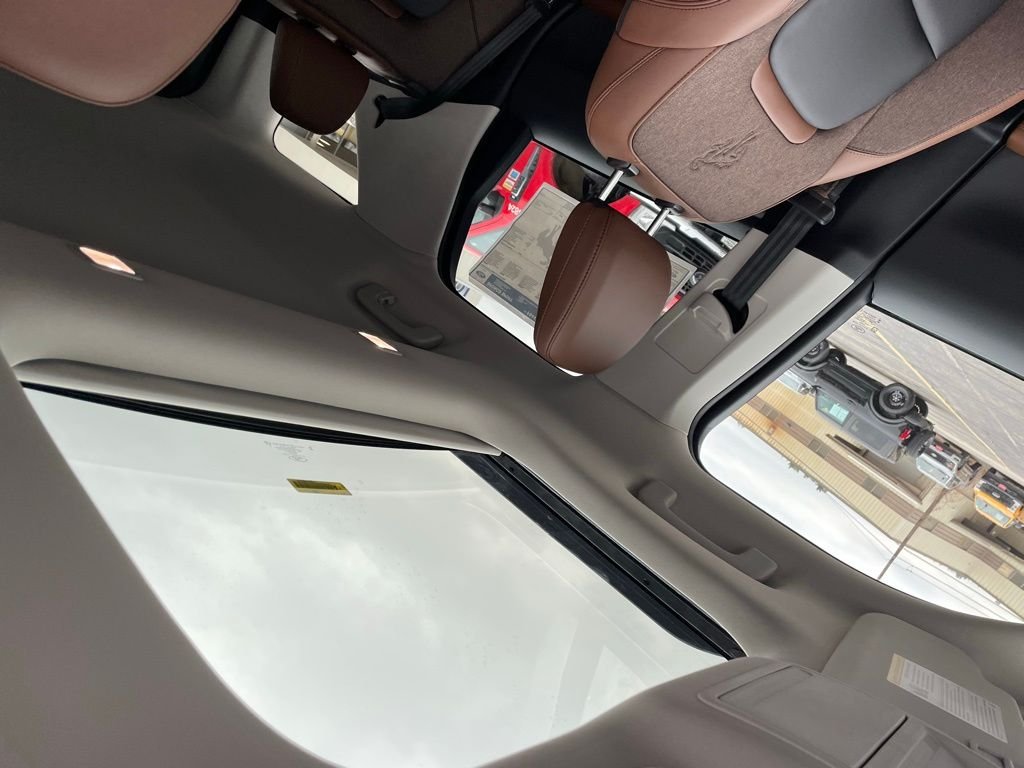 New 2025 Desert Sand Ford Outer Banks® image 22