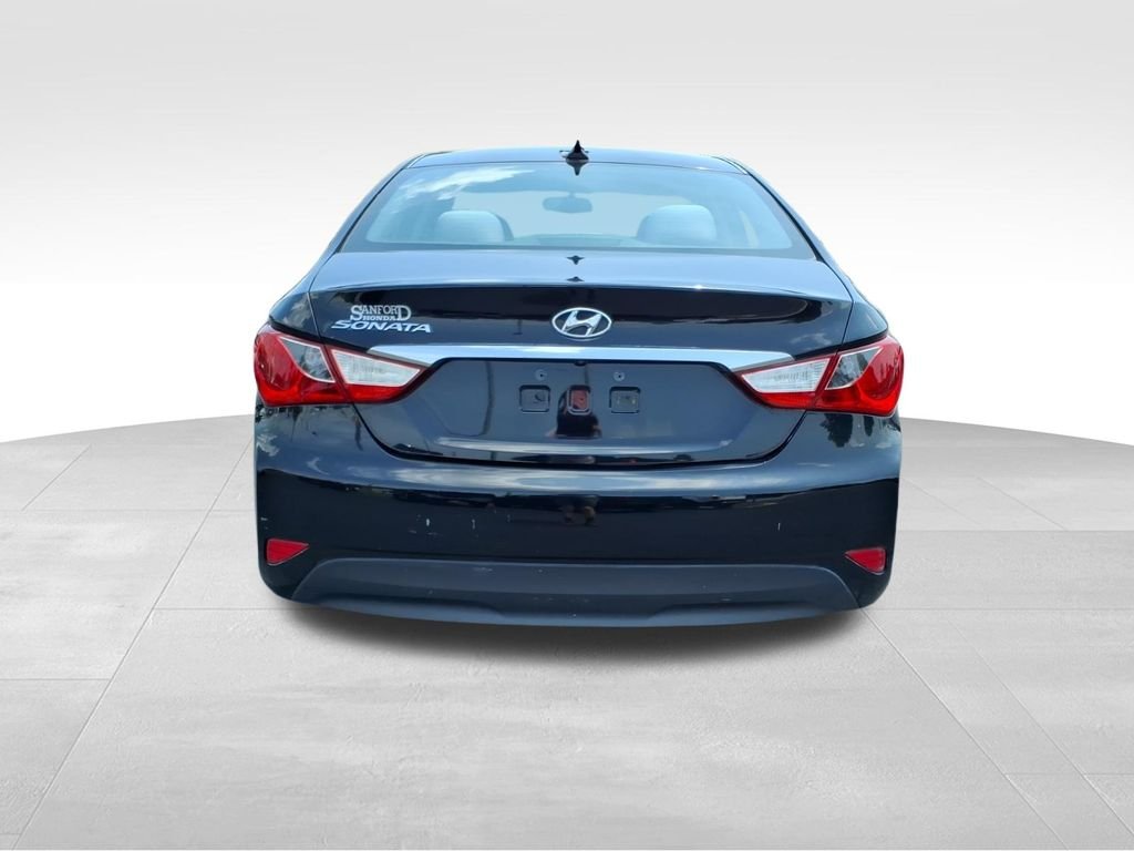 Used 2014 Phantom Black Metallic Hyundai GLS image 23