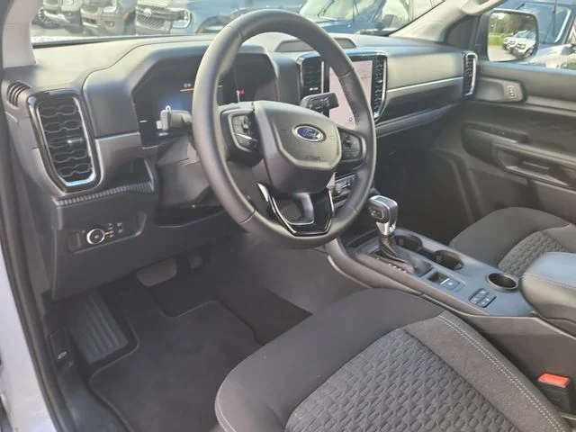 New 2026 Oxford White Ford XLT image 18