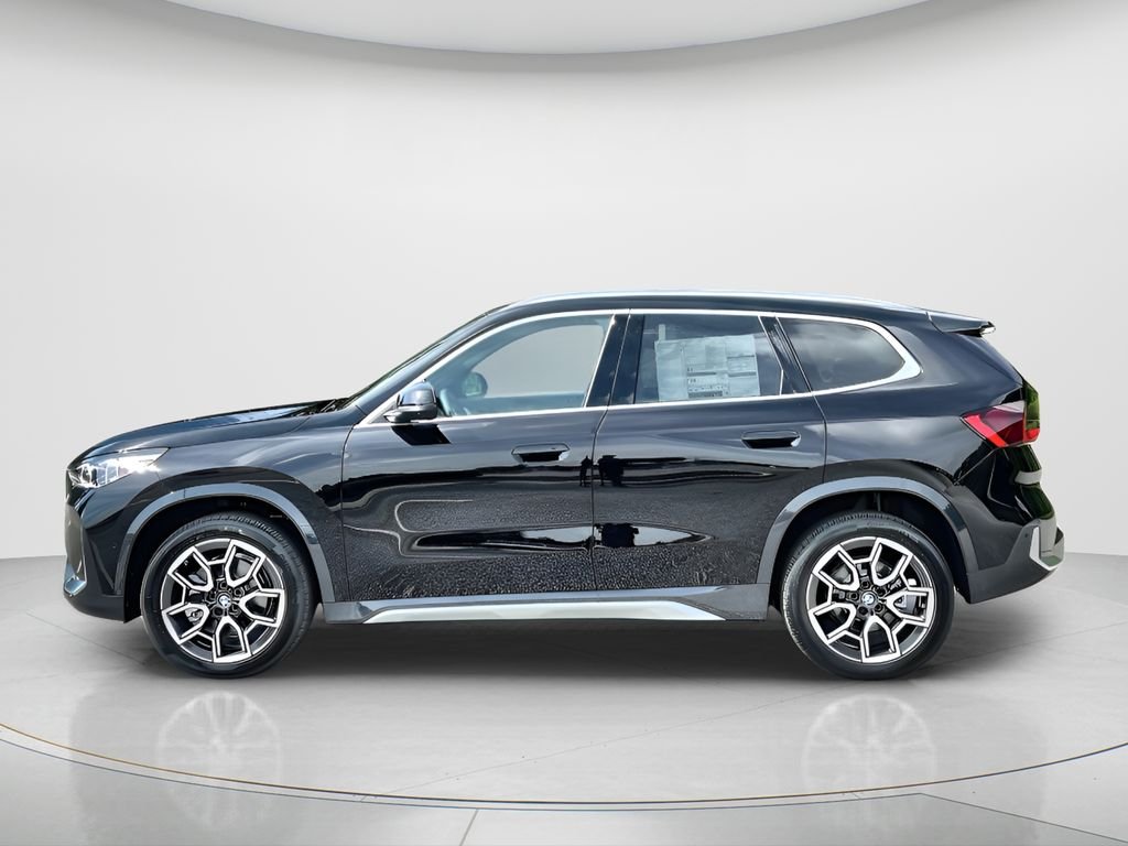 Used 2025 Black BMW xDrive28i image 10