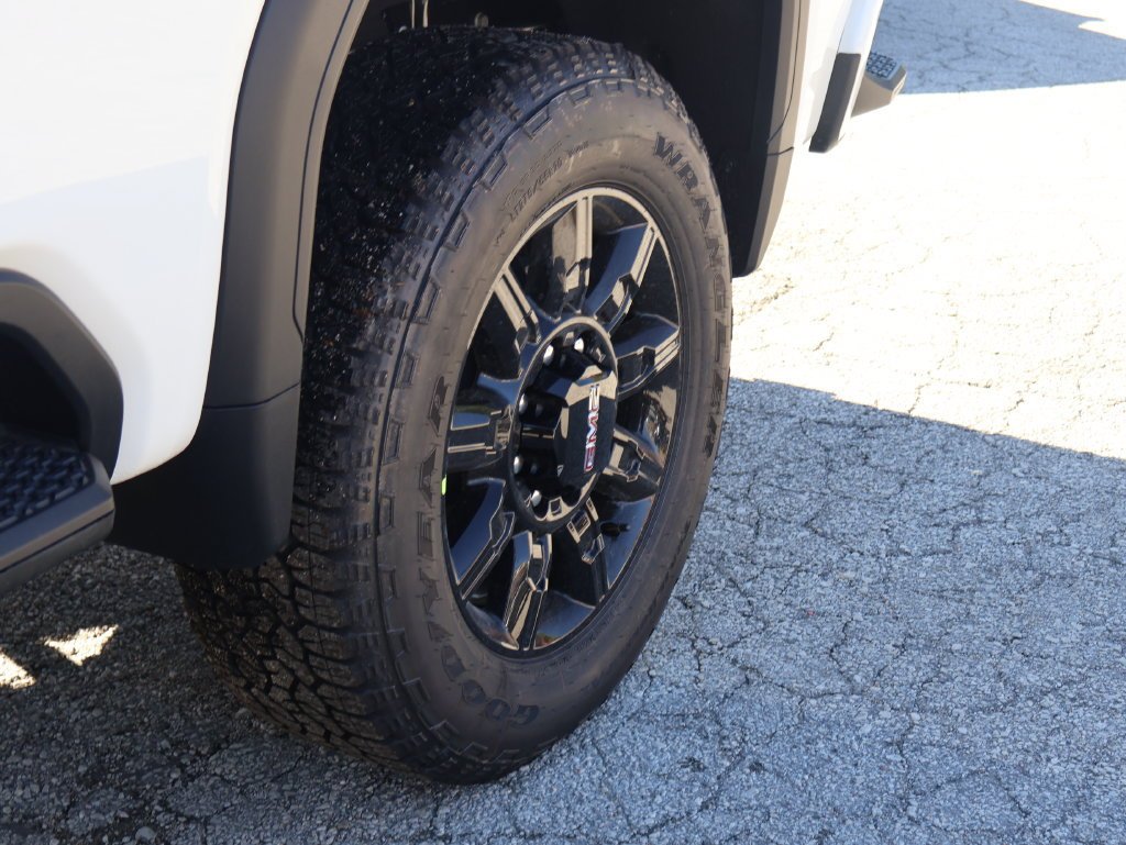 2026 GMC Sierra 2500HD AT4 - Photo 46