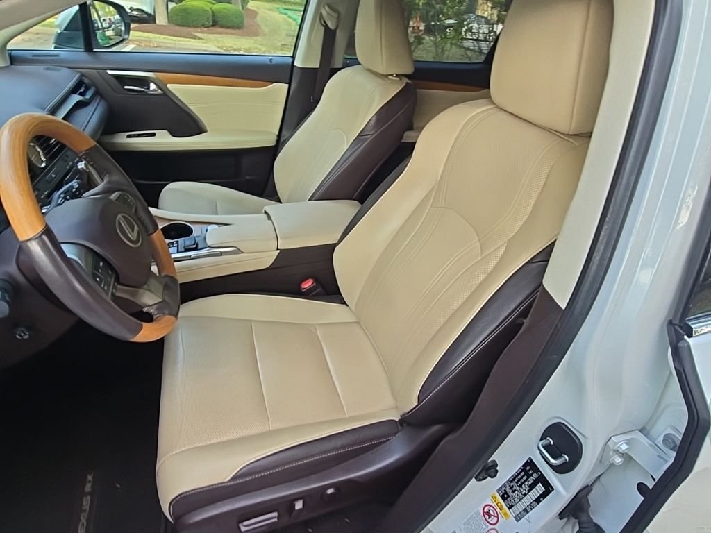 Used 2019 White Lexus 350 image 13
