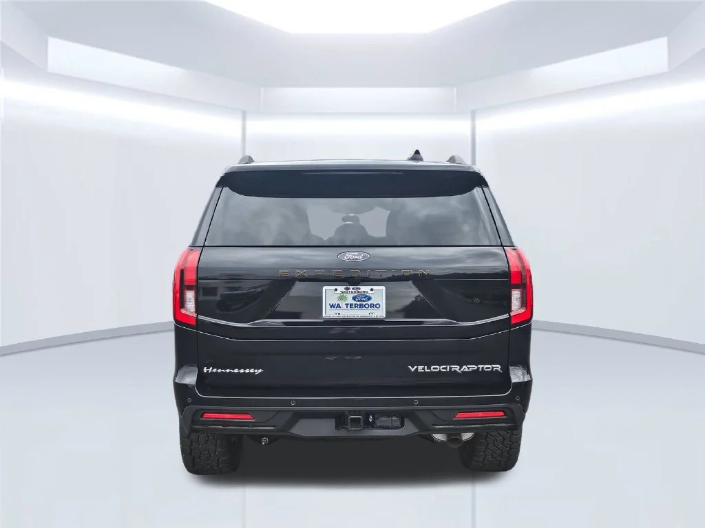 New 2027 Agate Black Metallic Ford Tremor® image 25