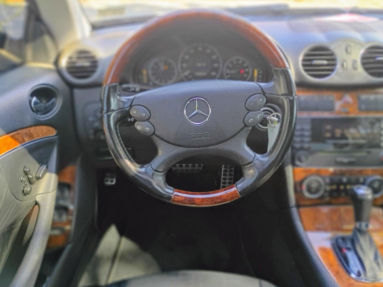Used 2008 Black Mercedes-Benz 3.5L image 7