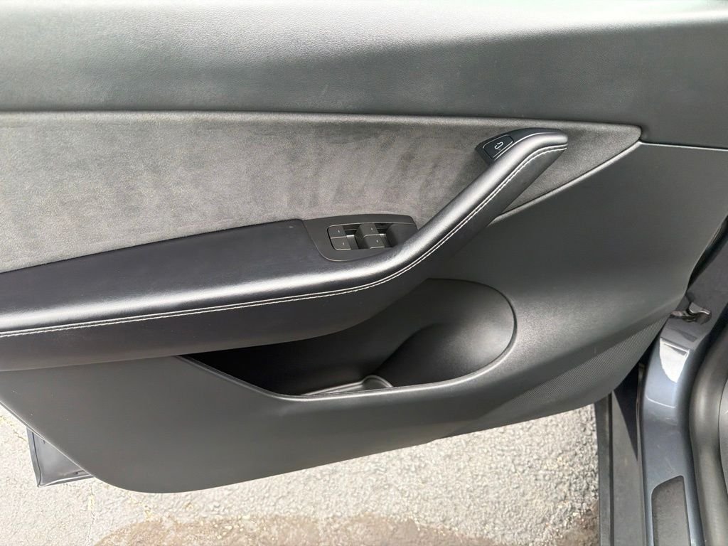 Used 2022 Gray Tesla Performance image 9