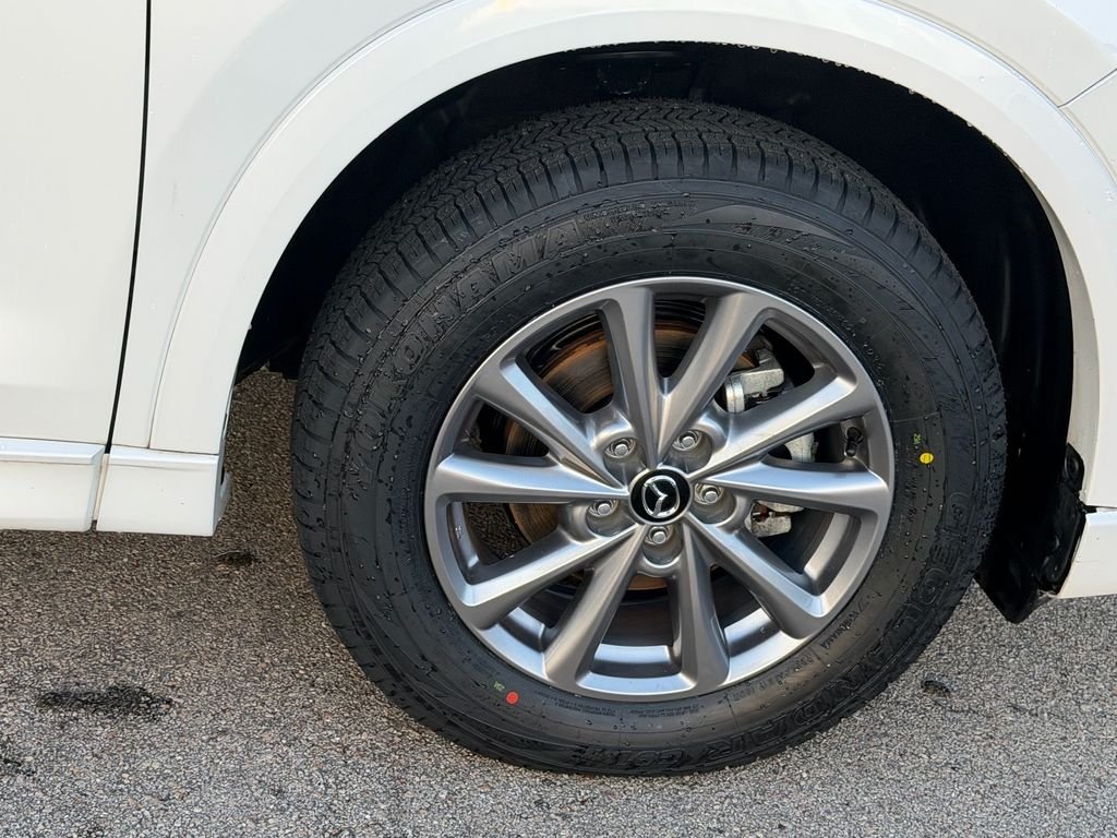 Used 2024 White Mazda 2.5 S Preferred Package image 9