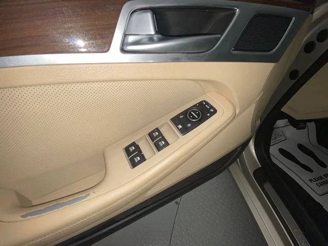 Used 2015 Beige Hyundai 3.8 image 13