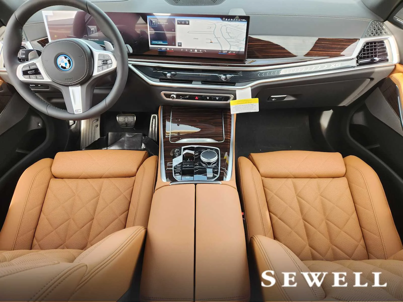 New 2026 Dravit Grey Metallic BMW xDrive50e image 6