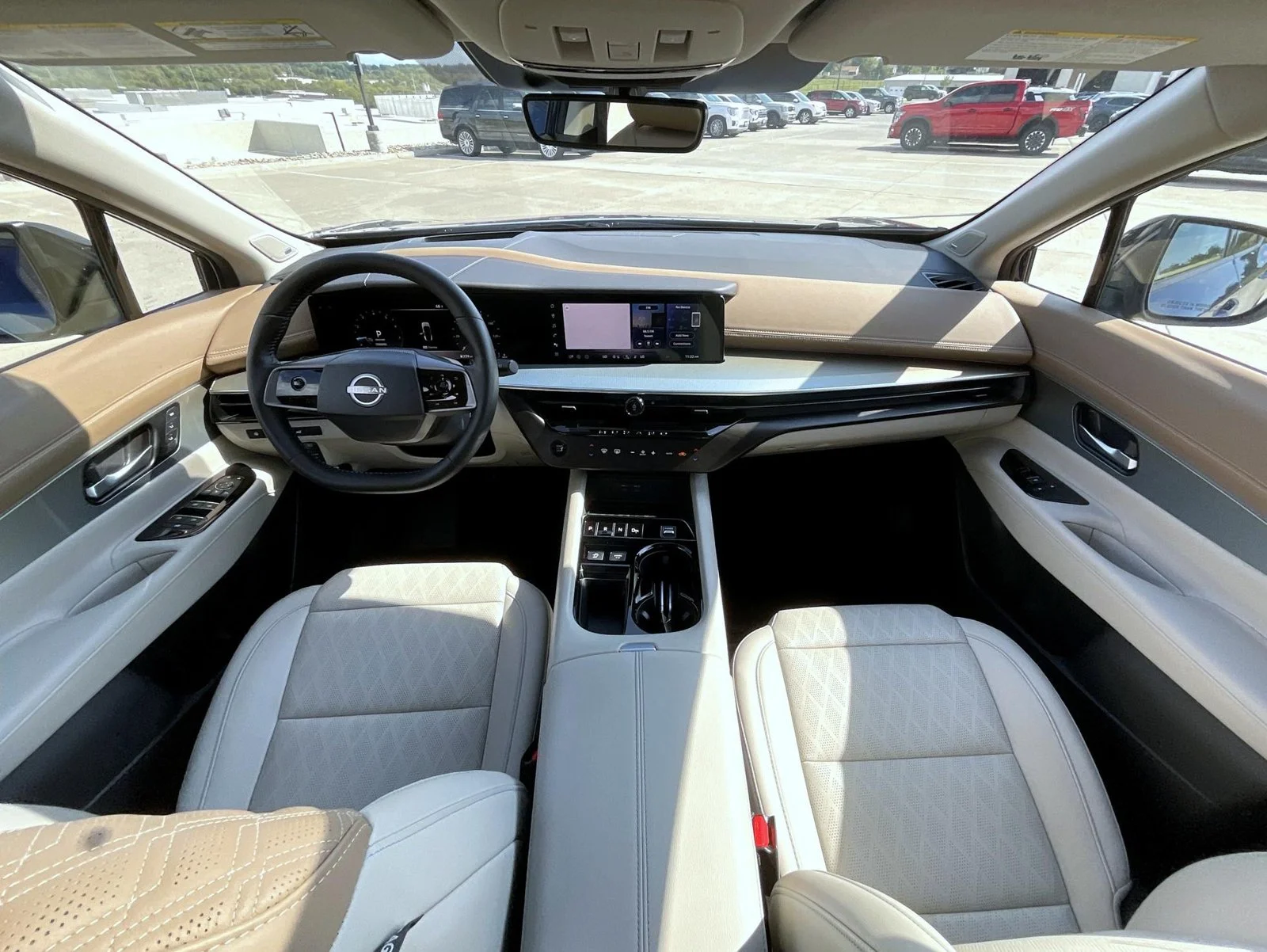 Used 2025 Blue Nissan Platinum image 15