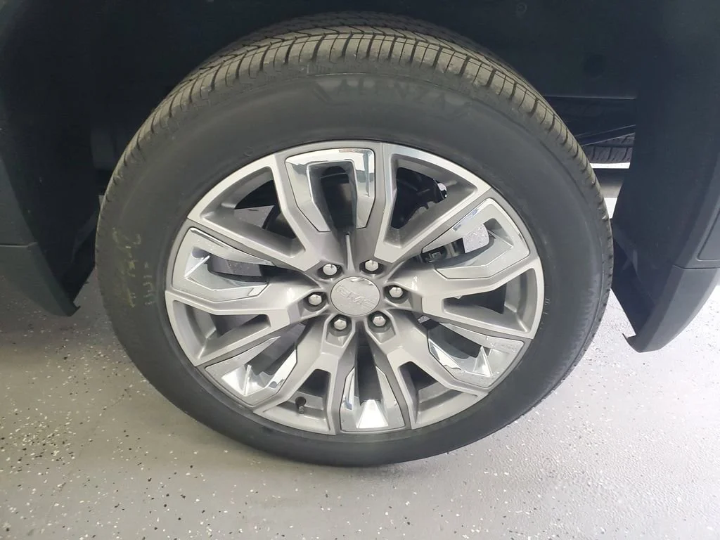 New 2026 Glacier White Tricoat GMC Denali image 39