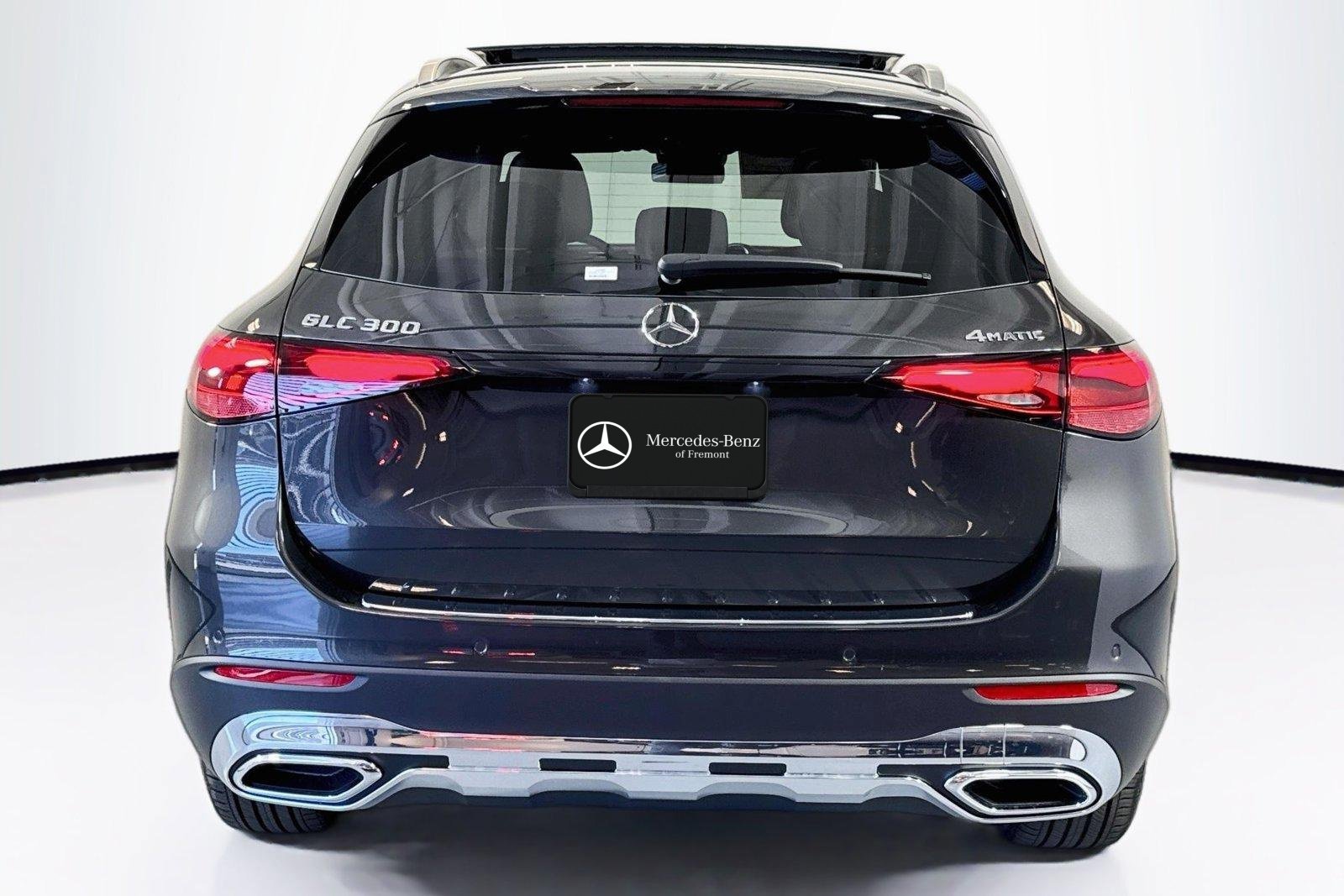 New 2026 Graphite Grey Metallic Mercedes-Benz GLC 300 image 6