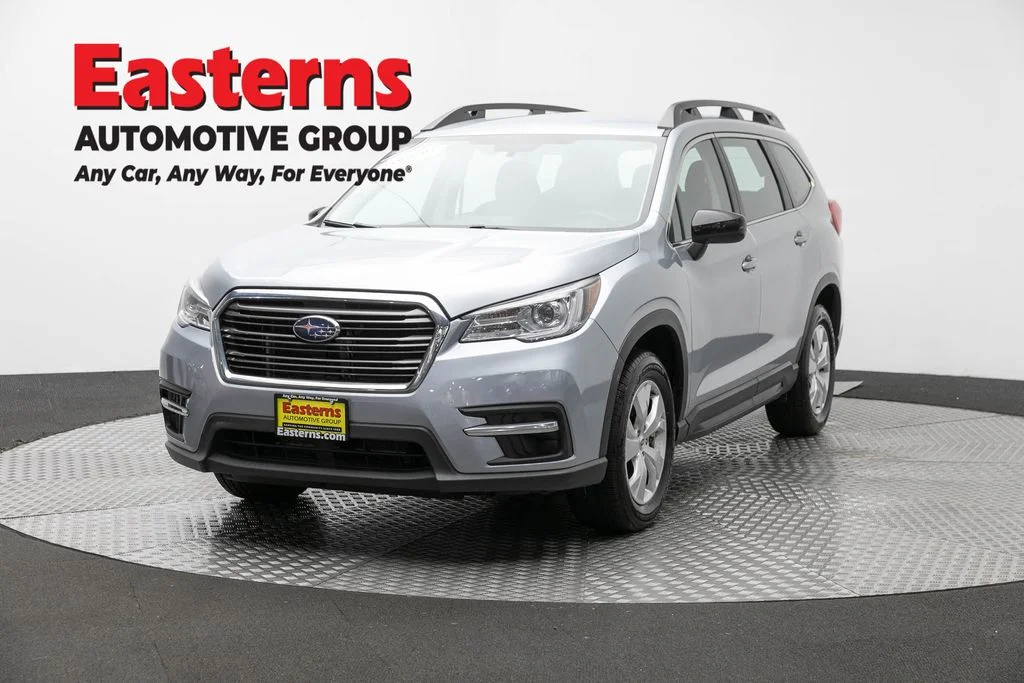 Used 2022 Silver Subaru Base image 1